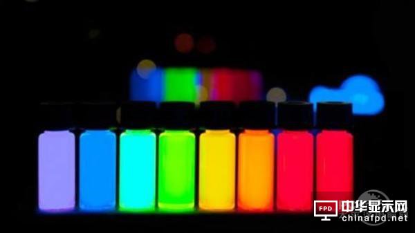 小屏玩夠了OLED，大屏要登峰造極還得看QLED