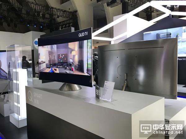 小屏玩夠了OLED，大屏要登峰造極還得看QLED