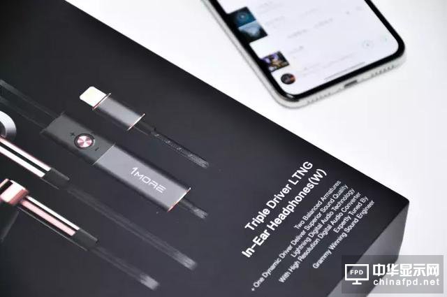 iPhone X 堪稱印鈔機(jī), 一周狂賣900萬臺！這差不多是720億人民幣