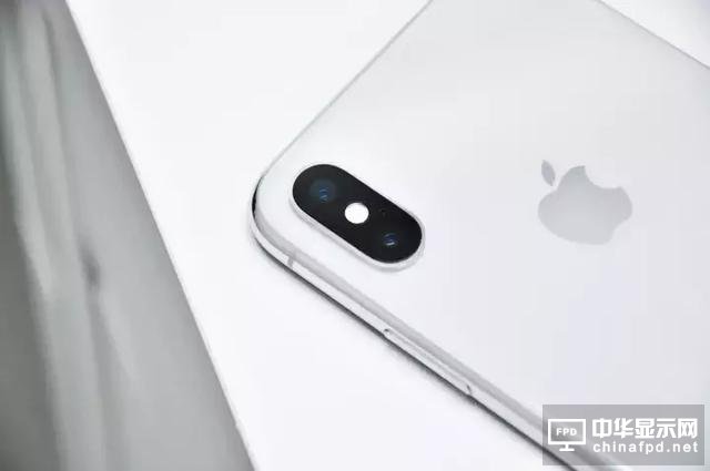 iPhone X 堪稱印鈔機(jī), 一周狂賣900萬臺！這差不多是720億人民幣