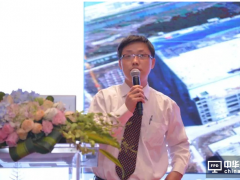2018中國智能手機行業(yè)企業(yè)家峰會圓滿落幕 和輝光電作主題演講