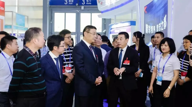 廣州超高清顯示產業展團亮相高交會，集聚尖端科技打造視聽盛宴